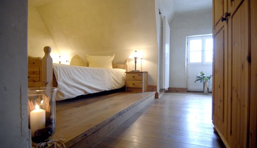 Family Room (for up to 4 persons)