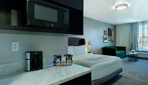 King Suite Walk-In Shower