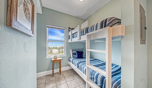 Condo, 2 Bedrooms (324)