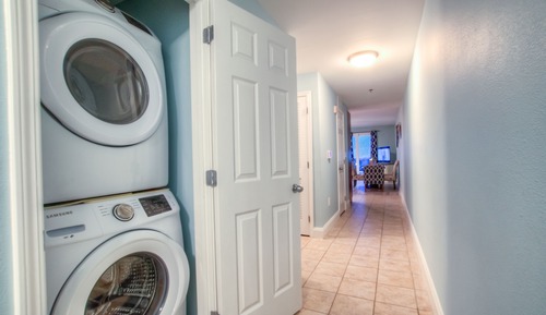Condo, 1 Bedroom, Balcony, Lake View (537)