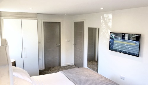 West Deyne Apartment, 3 Bedrooms, En-Suite