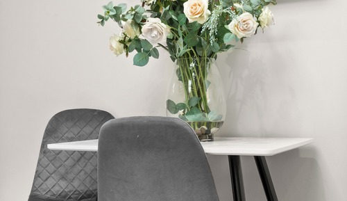 LG Economy Studio