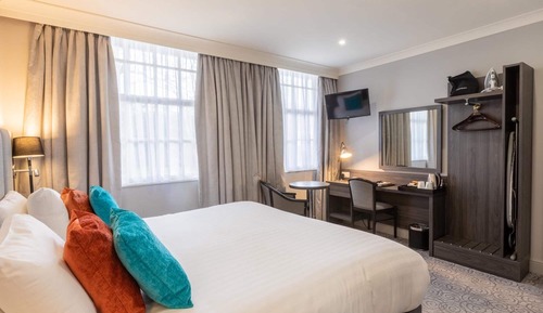 Classic Double or Twin Room