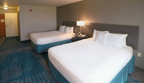 Room, 2 Queen Beds, Non Smoking (Mobility/Hearing Accessible, Tub)