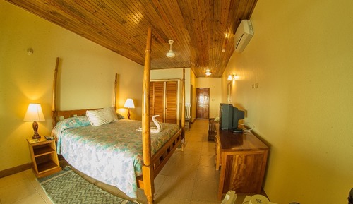 Standard Room, 1 King Bed, Sea View
