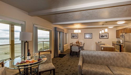 Family Suite, 3 Bedrooms, 2 Bathrooms, Oceanfront