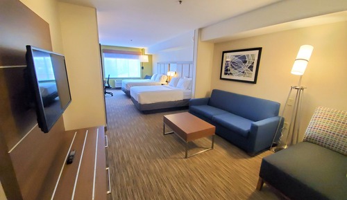 Suite, 1 King Bed, Accessible Bathtub (Hearing, Tub)