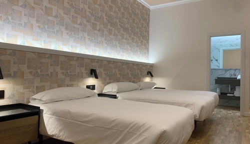 Superior Triple Room, 1 Bedroom, Private Bathroom