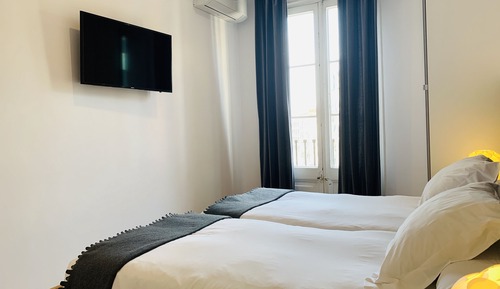 Twin Room, Shared Bathroom