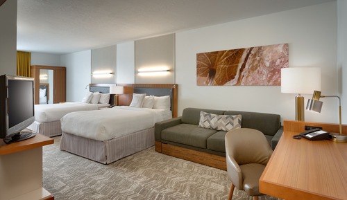 Studio, Multiple Beds (Mobility/Hearing Access, Roll-In Shwr)