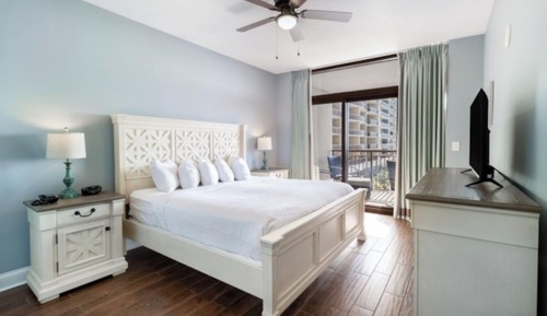 Hampton Oceanfront Two Bedroom Condo King