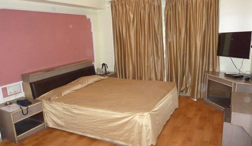 Deluxe Room (Non AC)