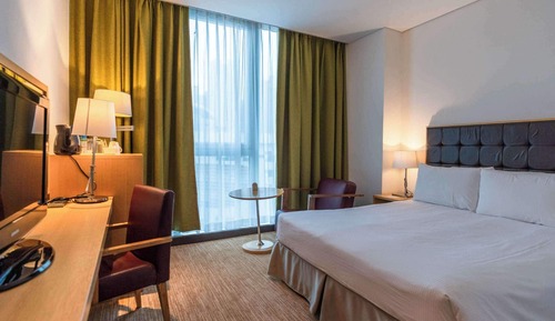 Standard Room, 1 Queen Bed, Accessible, Non Smoking