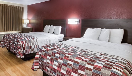 Deluxe Room, 2 Queen Beds (Smoke Free)