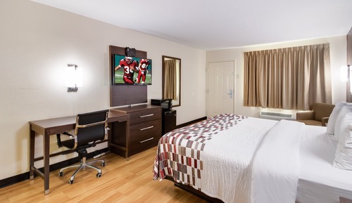 Deluxe Room, 1 King Bed (Smoke Free)