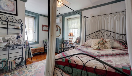 Classic Room