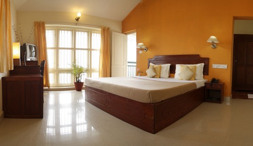 Suite, Hill View