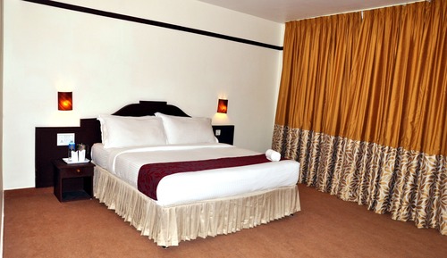 Sunrise Honeymoon Suite