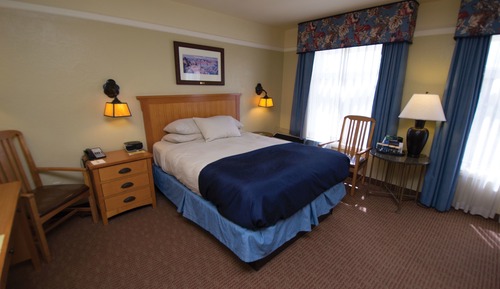 Standard Room, 1 Queen Bed