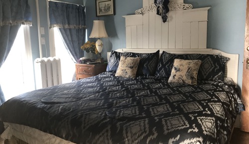 Standard Room, 1 King Bed, Jetted Tub