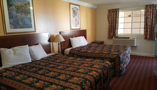 Deluxe King Room, 2 King Beds, Non-Smoking
