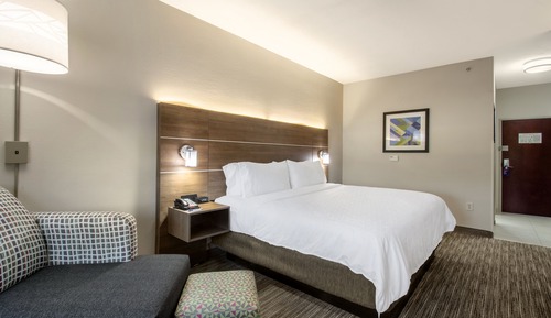 Standard Room, 1 King Bed