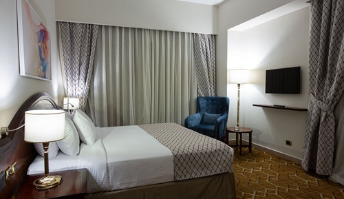 Junior Suite - King Bed