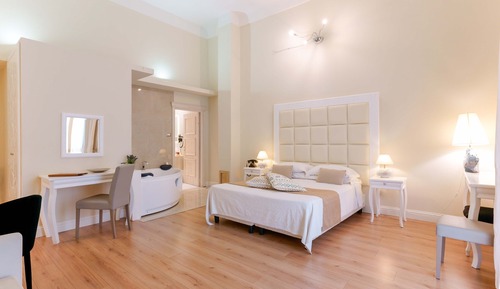 Deluxe Room with Private Spa