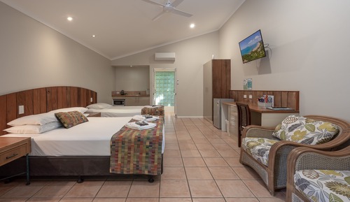 Studio, Multiple Beds