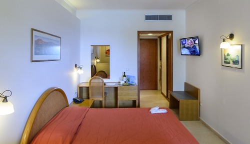 Junior Suite, Garden View