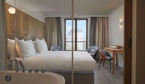 Superior Suite, 1 King Bed