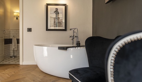 Executive Studio Suite