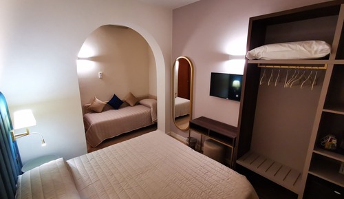 Triple Room, Ensuite