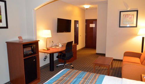 Suite, 1 King Bed, Non Smoking, Refrigerator & Microwave