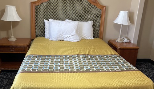 Standard Room, 1 Queen Bed, Non Smoking