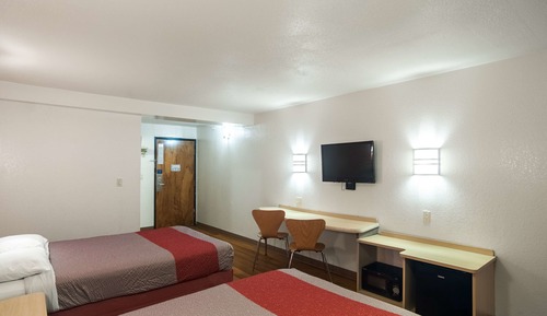 Deluxe Room, 2 Double Beds, Non Smoking, Refrigerator & Microwave
