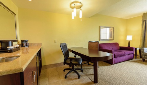 Two room suite one king bed non smoking