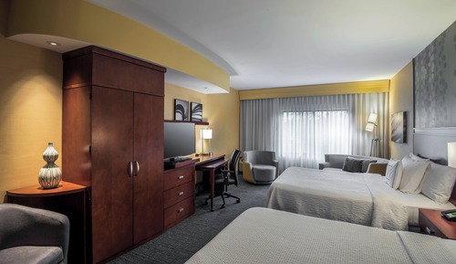 Room, 2 Queen Beds (with Sofabed)