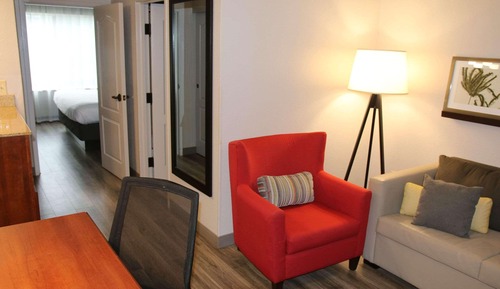 Suite, 1 Bedroom, Accessible, Non Smoking (Roll-in Shower)