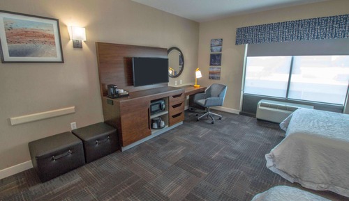 Room, 2 Queen Beds, Accessible, Bathtub (Mobility & Hearing)