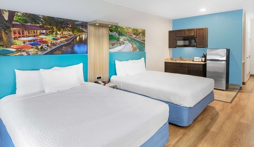 Studio Suite, 2 Queen Beds, Non Smoking