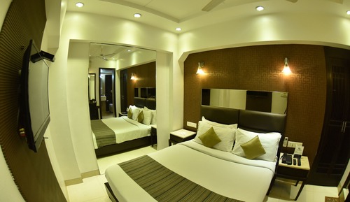Deluxe Double or Twin Room
