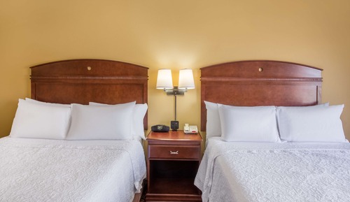 Two queen beds non smoking