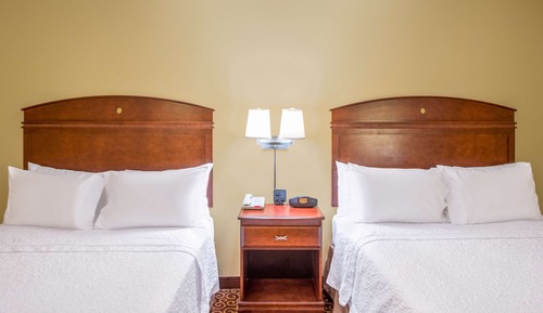 Room, 2 Queen Beds, Accessible, Non Smoking