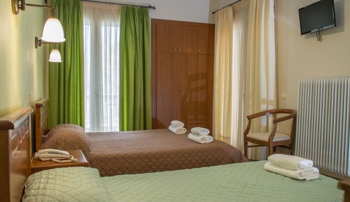 Deluxe Triple Room
