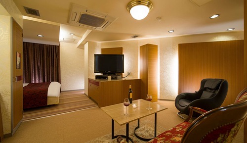 Royal Room, Smoking