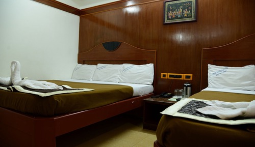 Deluxe Quadruple Room, 2 Double Beds, Non Smoking
