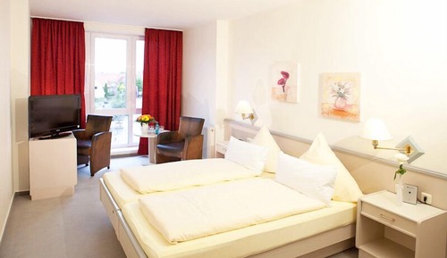 Double room for single use at Hotel Busch
