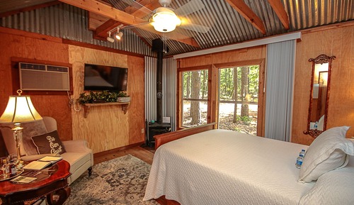 Happy Pine Cone Cabin