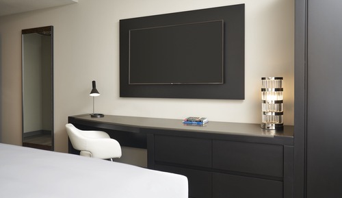Double King Hearing-Accessible Guest Room